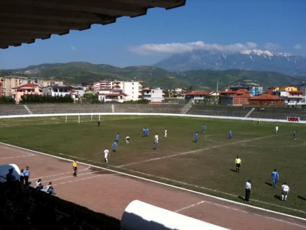 Stadiumi Tomori